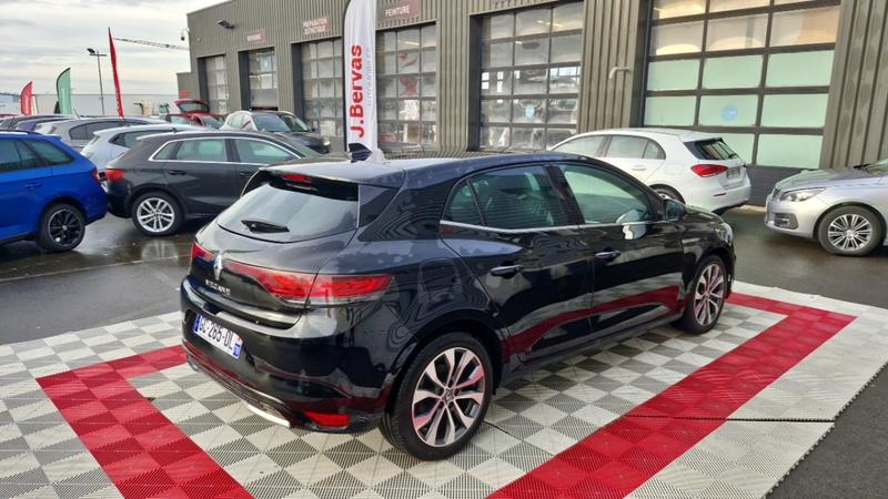 Renault Mégane IV Berline blue dci 115 - 20 intens