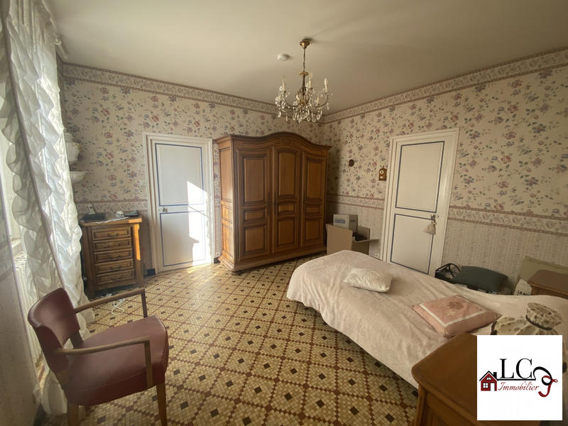 Maison ancienne - 118 m² - 8 pièces