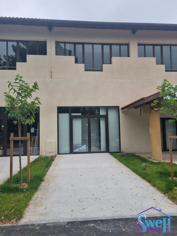 Local d'activités - 93 m²