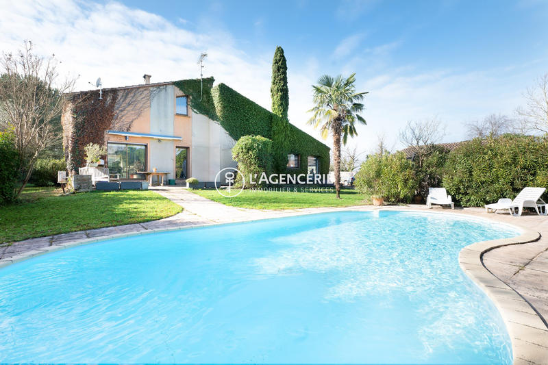 Maison - 192 m² - 5 pièces