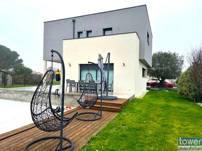 Maison - 163 m² - 6 pièces