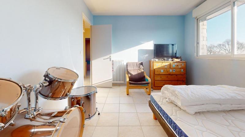 Maison - 180 m² - 7 pièces