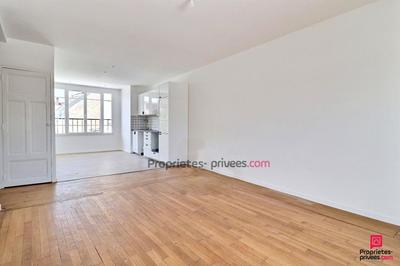 Appartement - 110 m² - 5 pièces
