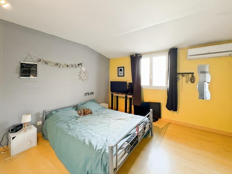 Maison - 180 m² - 6 pièces