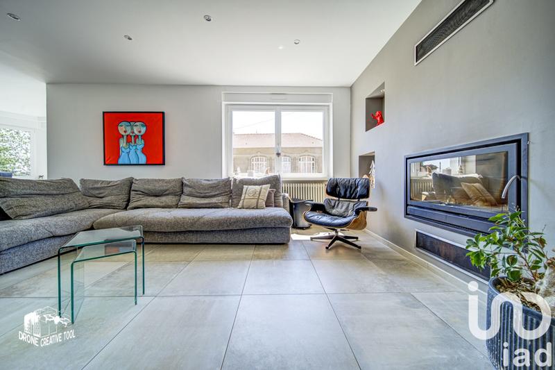 Maison - 250 m² - 10 pièces