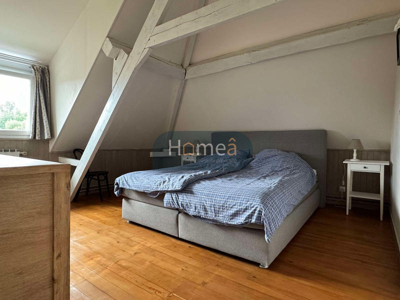 Propriété - 249 m² - 7 pièces