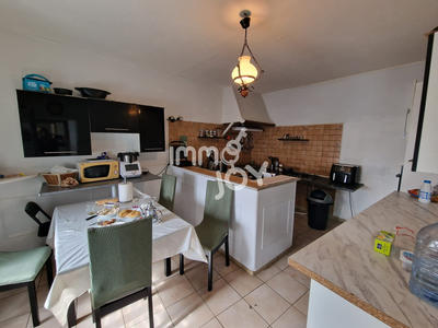 Maison de village - 200 m² - 6 pièces