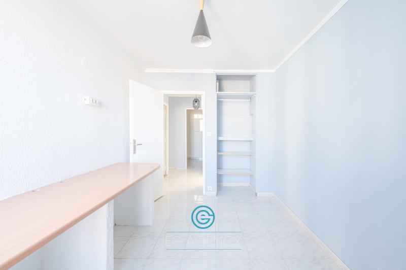 Appartement - 65 m² - 4 pièces