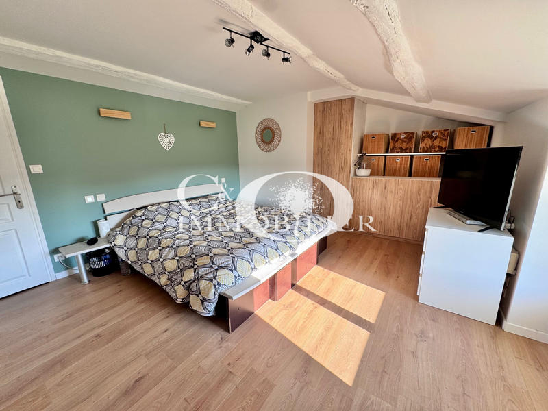 Maison - 161 m² - 5 pièces