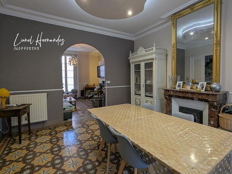 Maison - 157 m² - 7 pièces