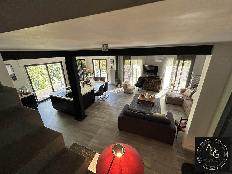 Maison - 160 m² - 7 pièces