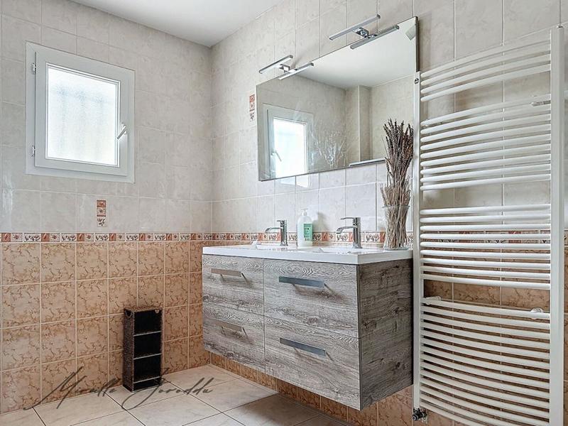 Maison - 122 m² - 4 pièces