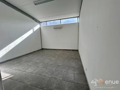 Local d'activités - 260 m²