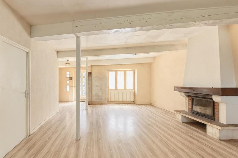 Maison de village - 100 m² - 4 pièces