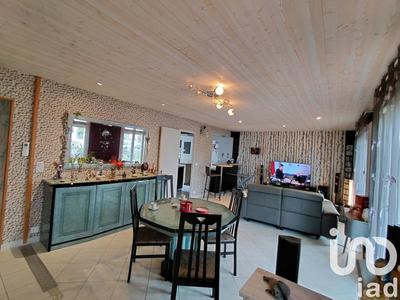 Maison - 99 m² - 6 pièces