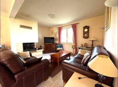 Maison - 143 m² - 6 pièces