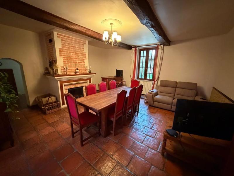 Maison - 201 m² - 6 pièces