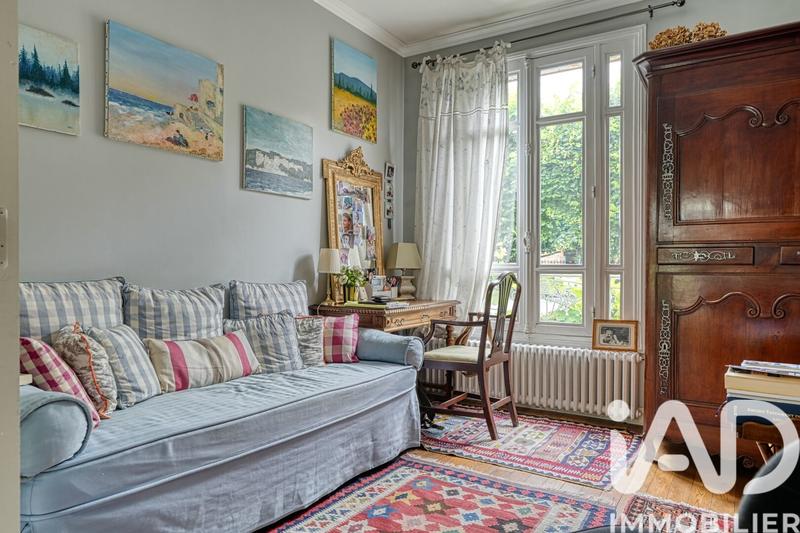 Maison - 184 m² - 9 pièces