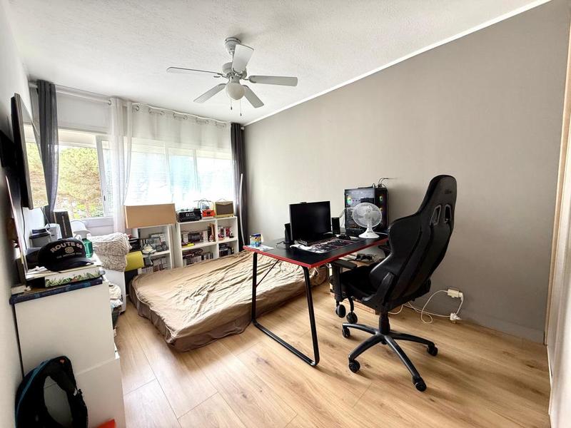 Appartement - 97 m² - 4 pièces