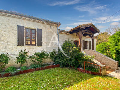 Maison - 200 m² - 8 pièces