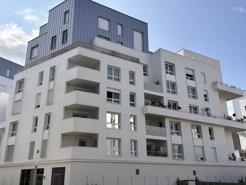 Appartement - 92 m² - 4 pièces