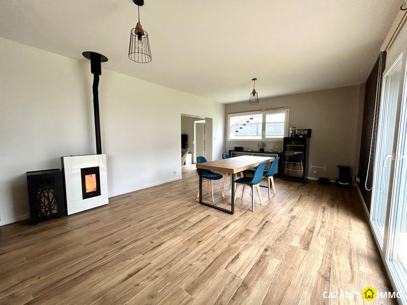 Maison traditionnelle - 122 m² - 5 pièces