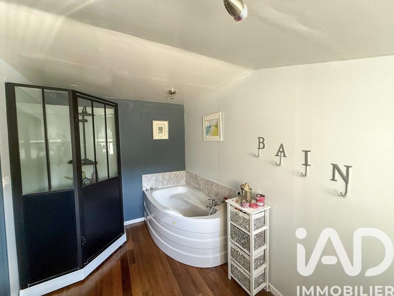 Maison - 140 m² - 6 pièces