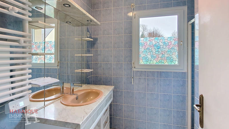 Maison - 80 m² - 5 pièces