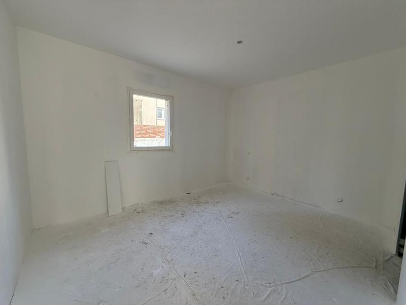 Appartement - 94 m² - 4 pièces