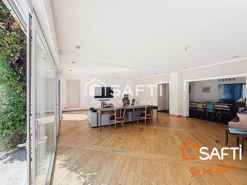 Villa - 200 m² - 8 pièces