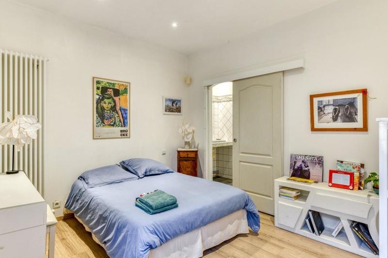 Maison - 280 m² - 11 pièces