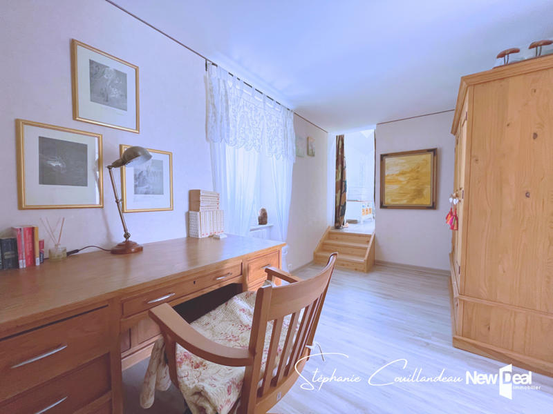 Maison - 236 m² - 8 pièces