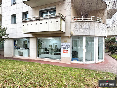 Local commercial - 81 m²