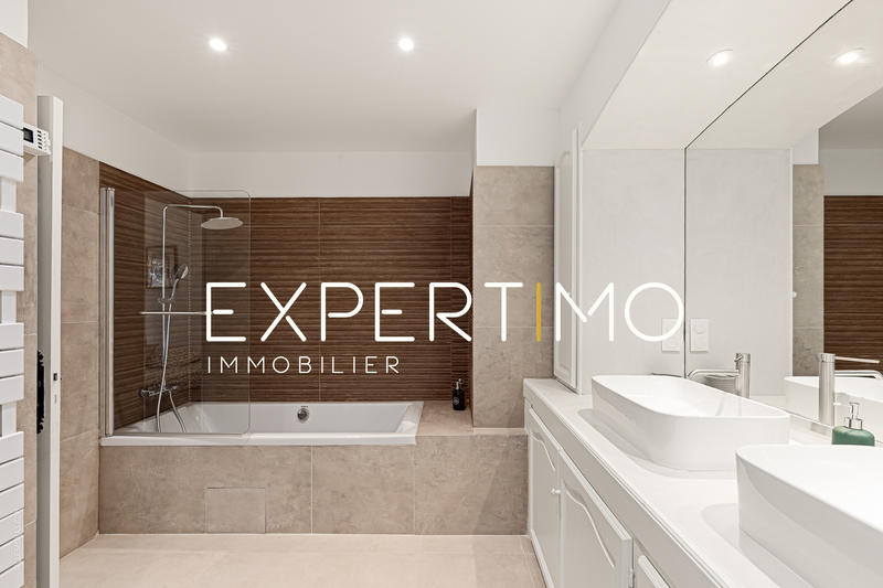 Bastide - 220 m² - 5 pièces