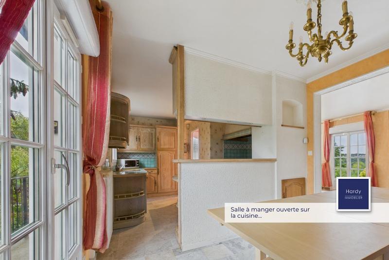 Maison - 93 m² - 5 pièces