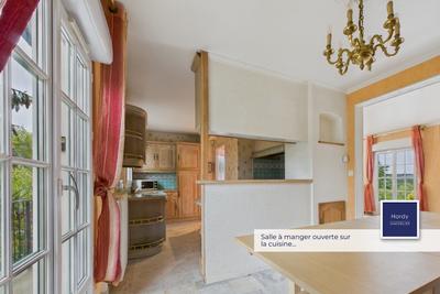 Maison - 93 m² - 5 pièces