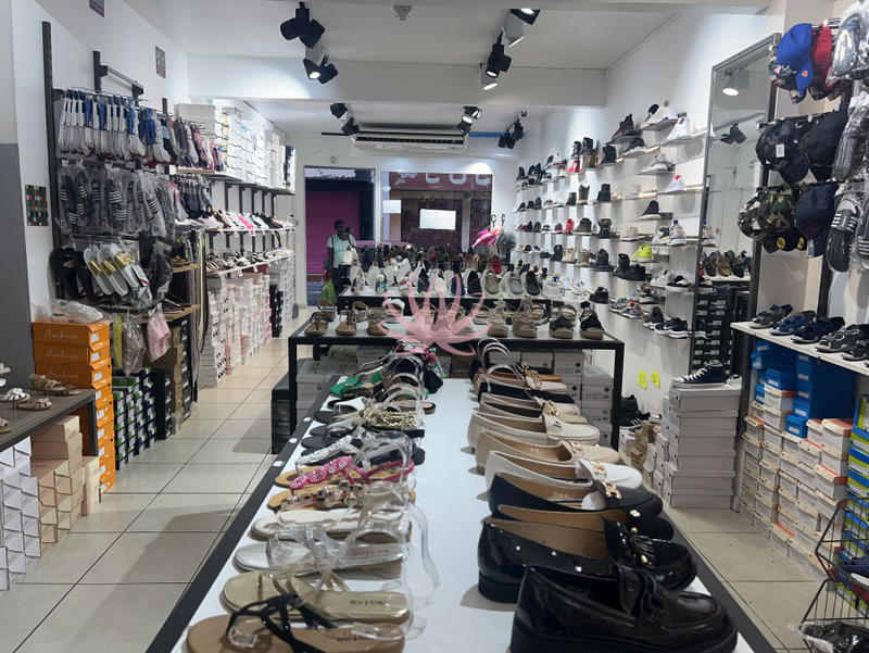 Magasins - 92 m² - 2 pièces