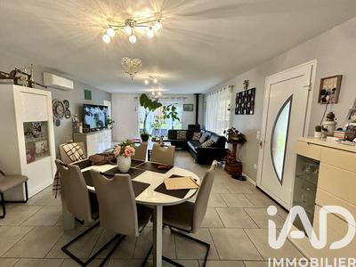 Maison - 94 m² - 4 pièces