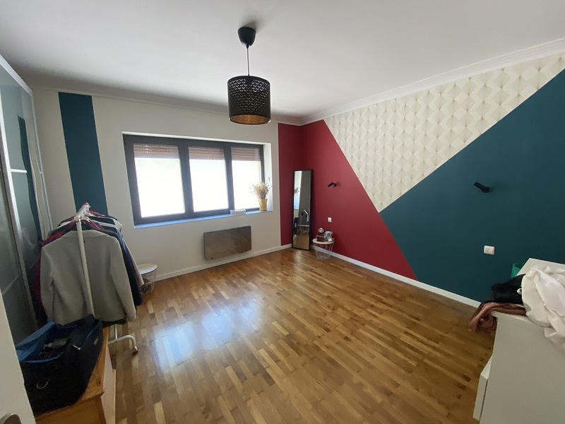 Appartement - 80 m² - 3 pièces