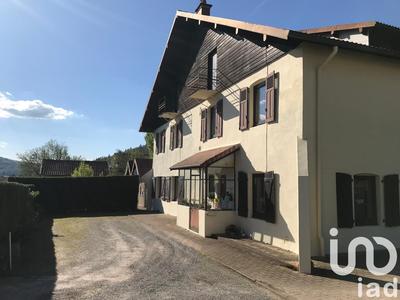 Maison - 327 m² - 5 pièces