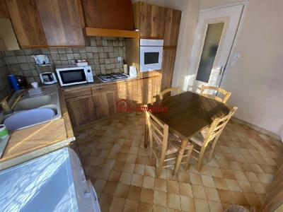 Maison - 83 m² - 5 pièces