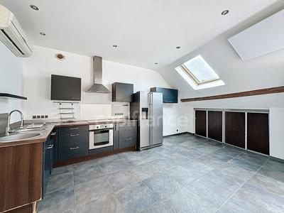 Appartement - 84 m² - 3 pièces