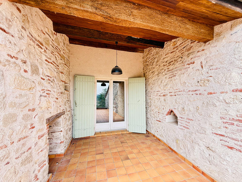 Maison - 228 m² - 9 pièces