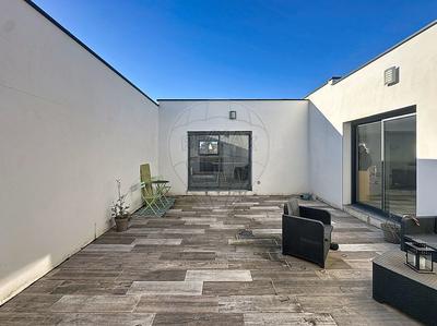 Maison - 122 m² - 4 pièces