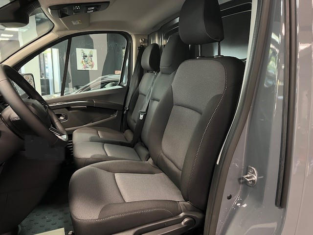 Renault Trafic III Fourgon L1h1 3t Advance 150ch Bva9