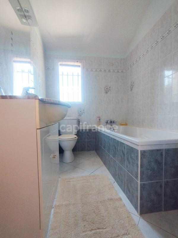 Maison - 156 m² - 7 pièces