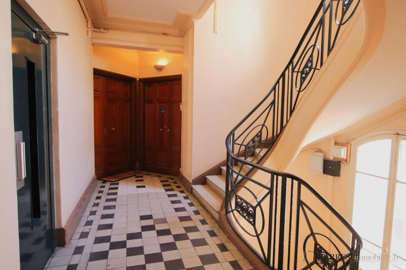 Bureau - 17 m² - 1 pièce