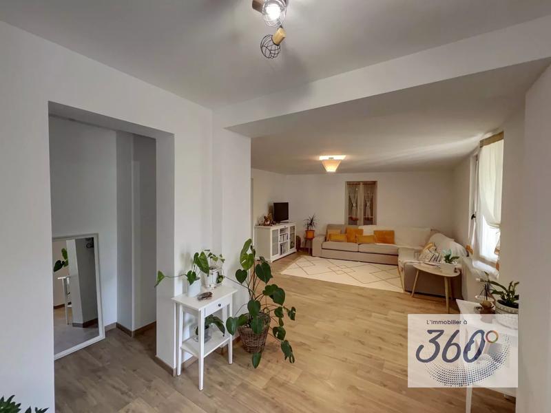 Maison - 136 m² - 5 pièces