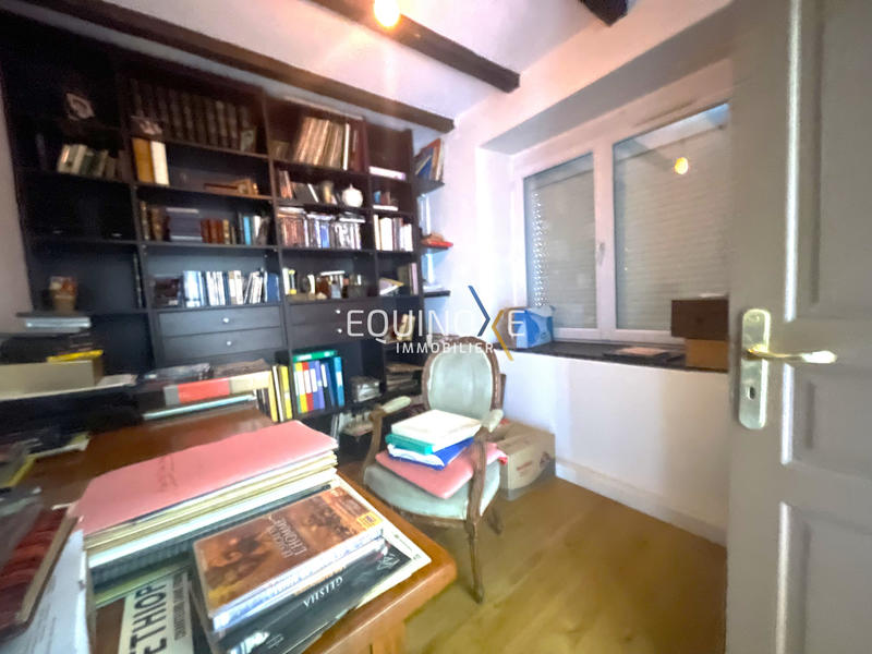 Villa - 190 m² - 10 pièces