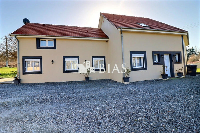 Maison contemporaine - 230 m² - 7 pièces